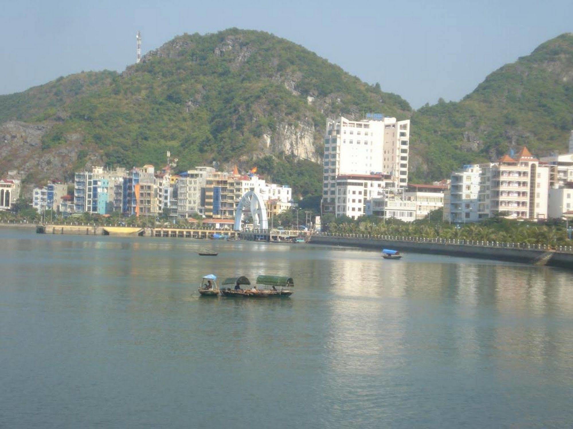 Hung Long Harbour Hotel Cat Ba Dong Khe Sau Exterior photo